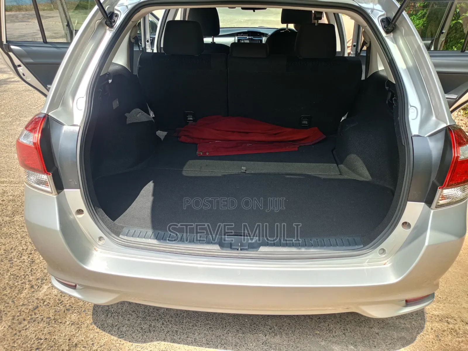 Toyota Corolla Fielder 2018 Silver