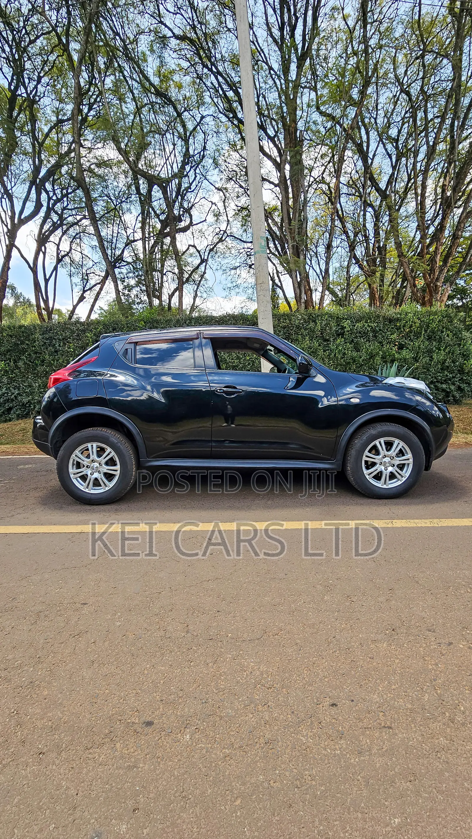 Nissan Juke 2012 Black