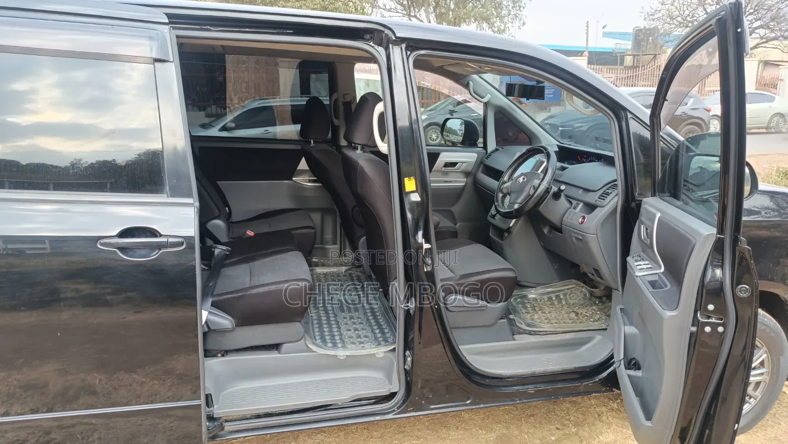 Toyota Voxy 2012 Black