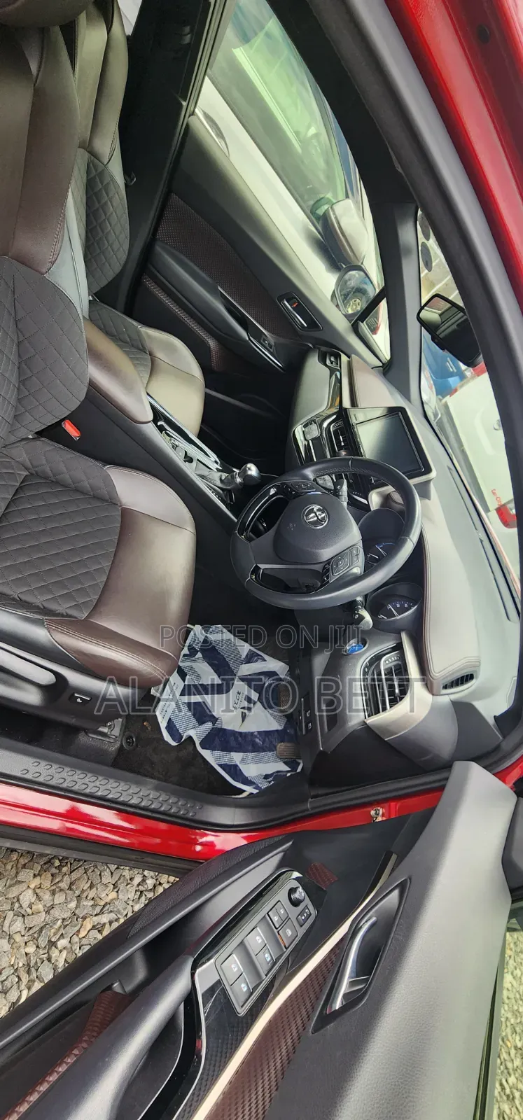 Toyota C-HR 2019 Red