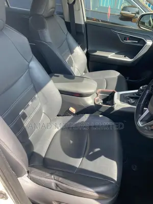 Toyota RAV4 2019 White