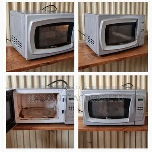 Gently-Used Ramtons Microwave Oven Available Now!