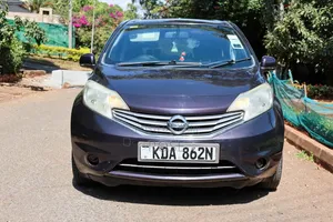 Nissan Note 2013 Maroon