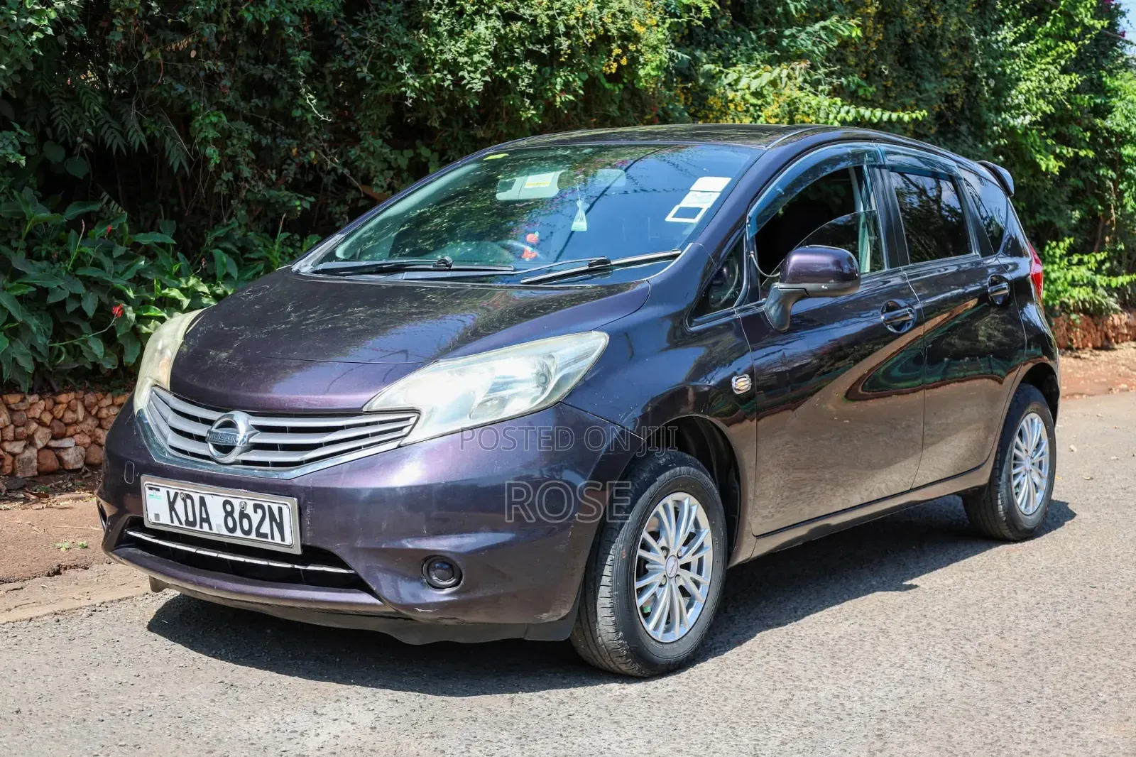 Nissan Note 2013 Maroon