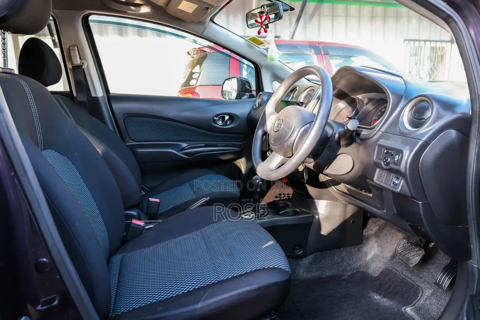 Nissan Note 2013 Maroon