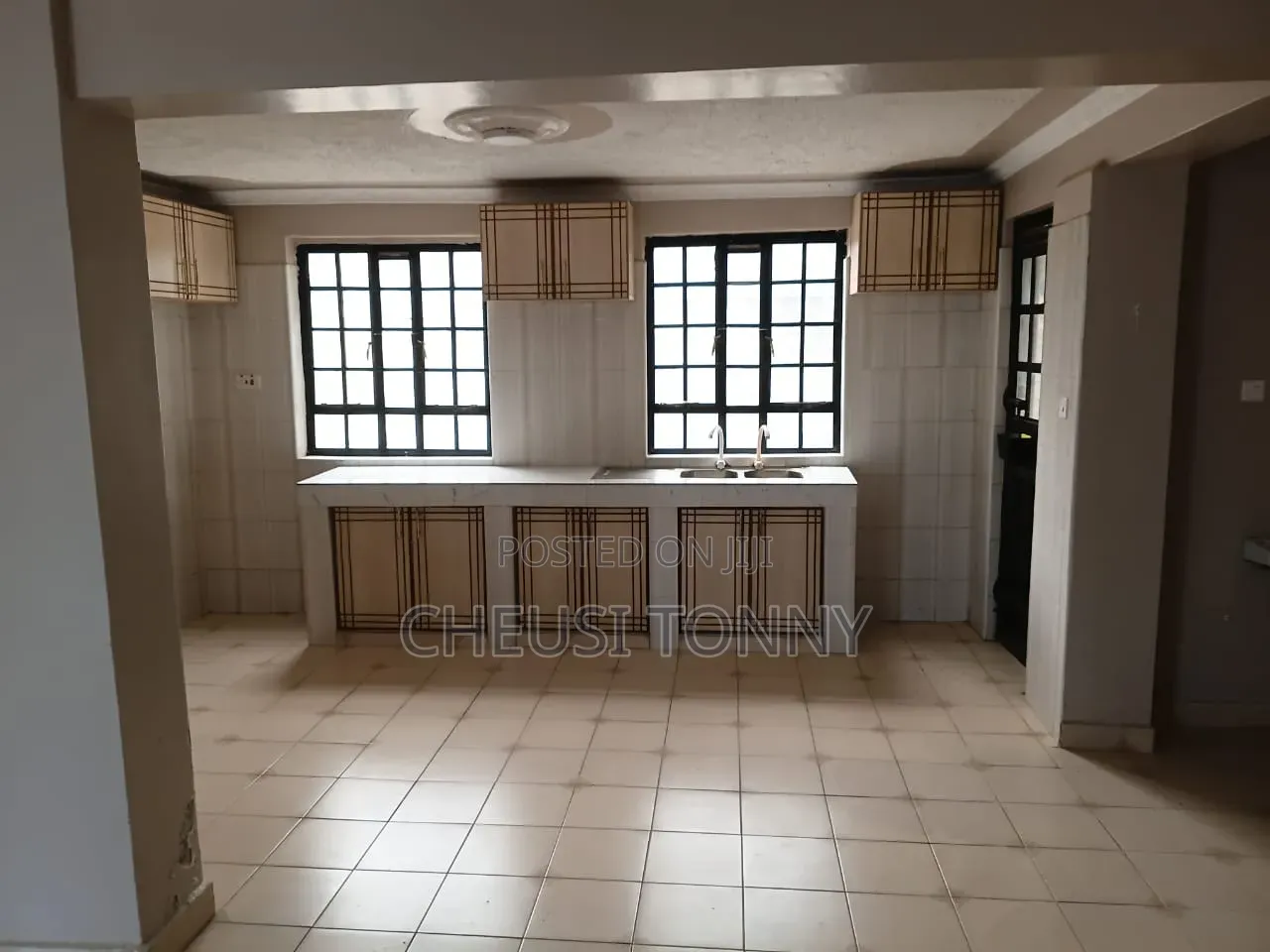 4bdrm Mansion in Kitengela for sale