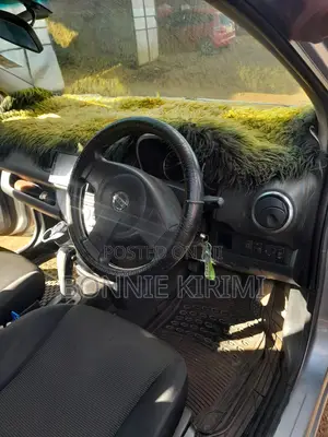 Nissan Note 1.4 2010 Silver