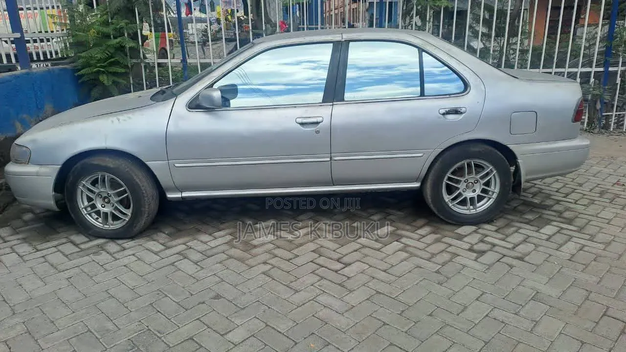 Nissan Sunny 1999 Silver