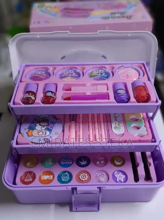 Kids Princess Makeup & Beauty Kit Box - main view