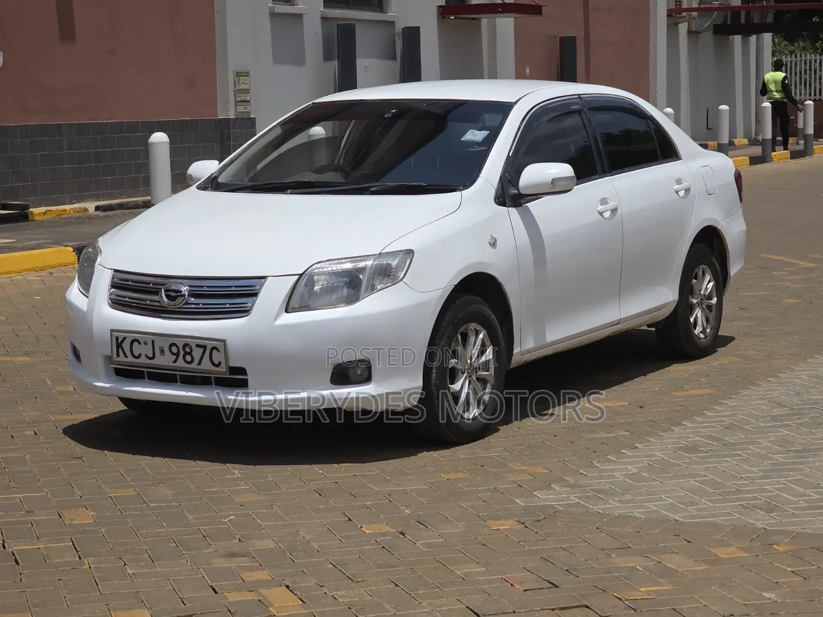 Toyota Axio 2009 White
