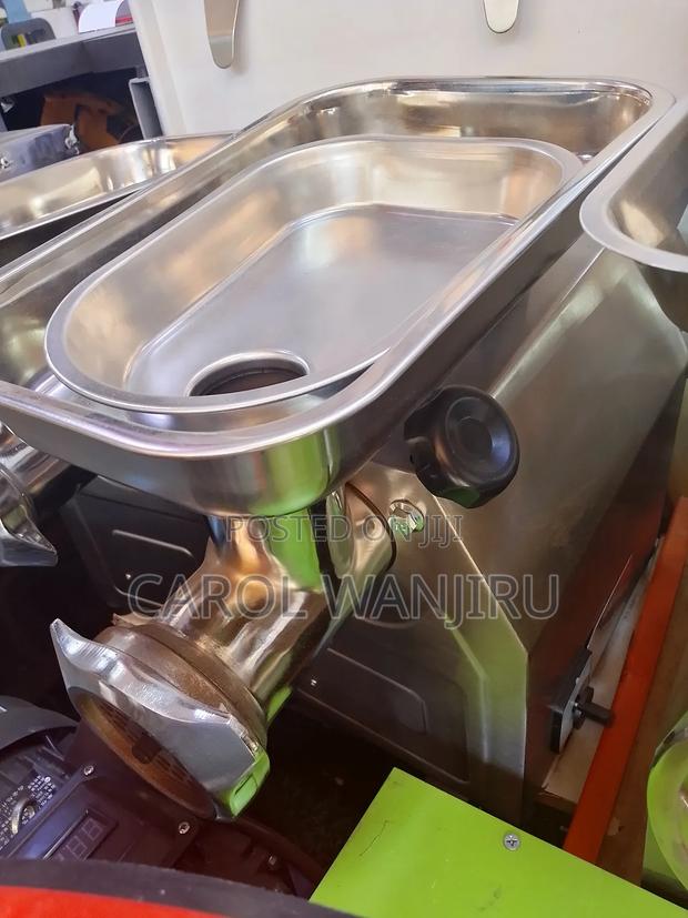 New Commercial M22 Meat Mincer/M22 Meat Mincer - main view