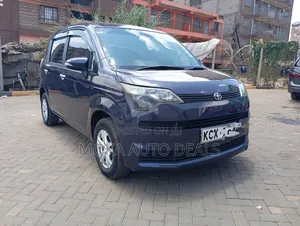 Toyota Spade 1.5 2012 Purple