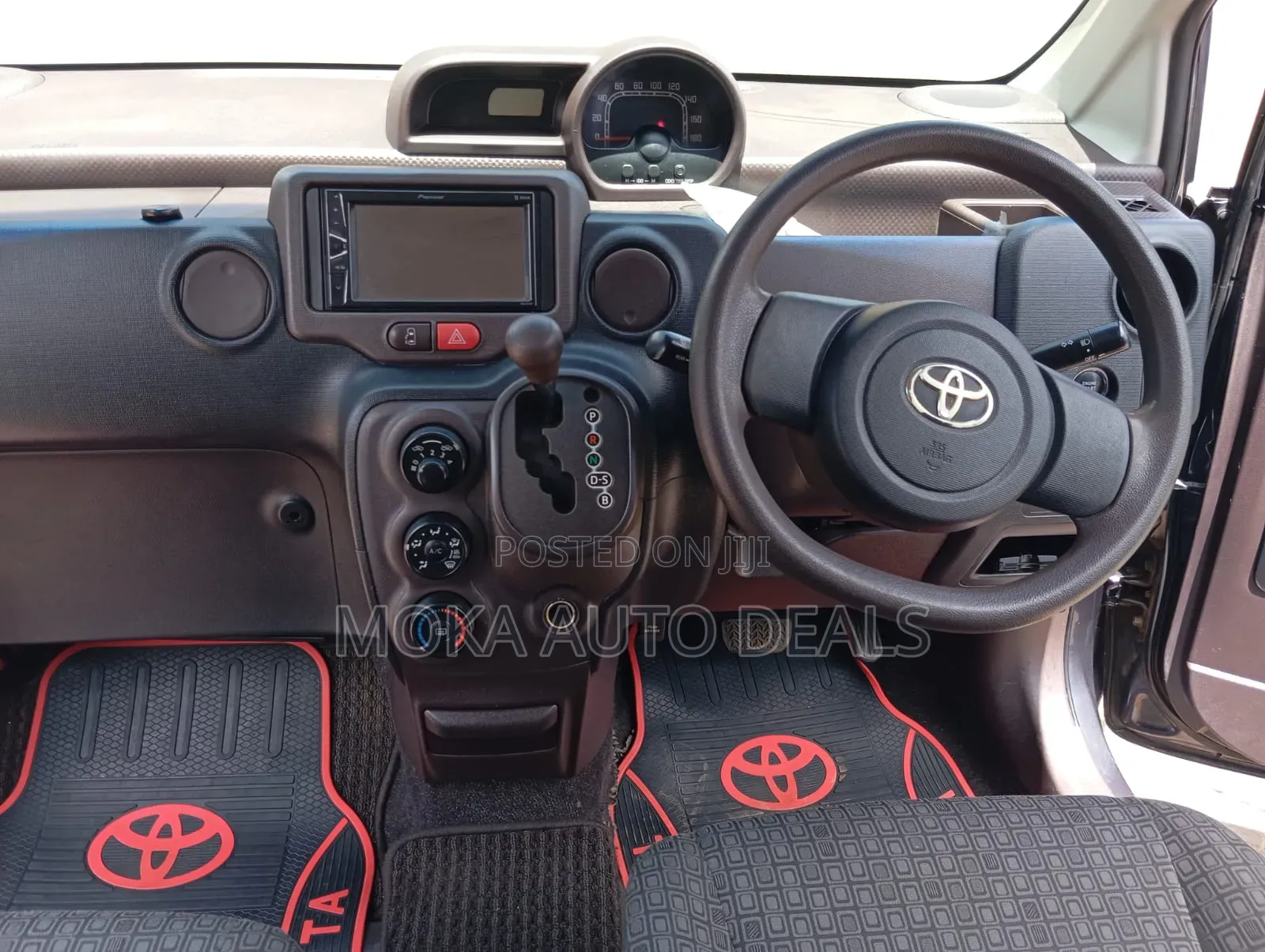 Toyota Spade 1.5 2012 Purple