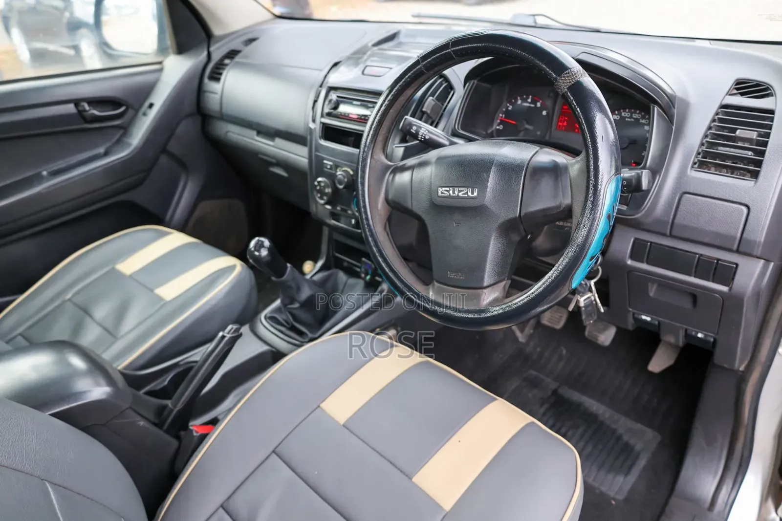 Isuzu D-MAX 2015 Silver