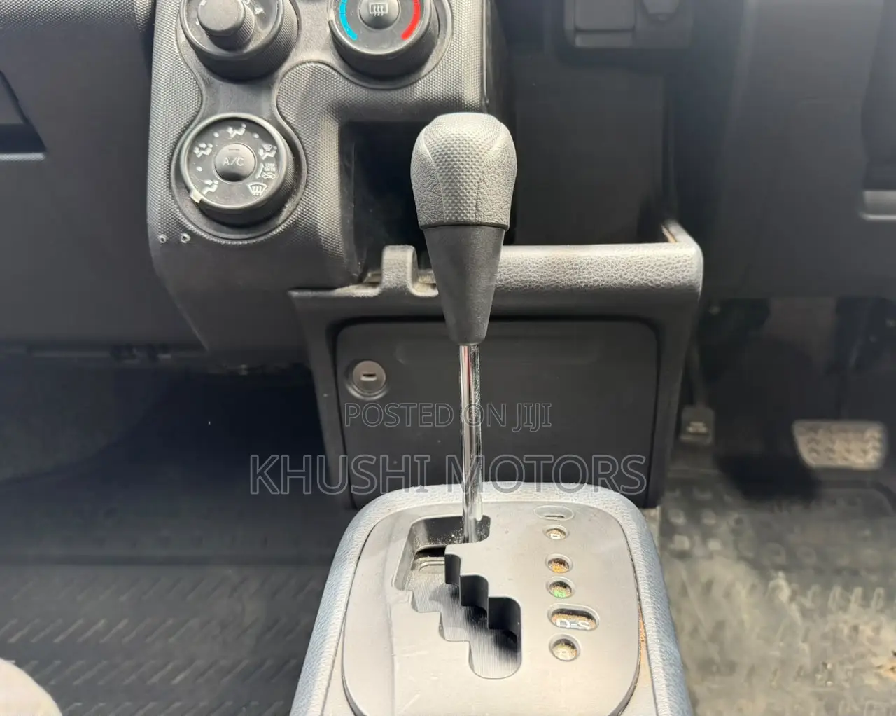 Toyota Probox 2020 Silver