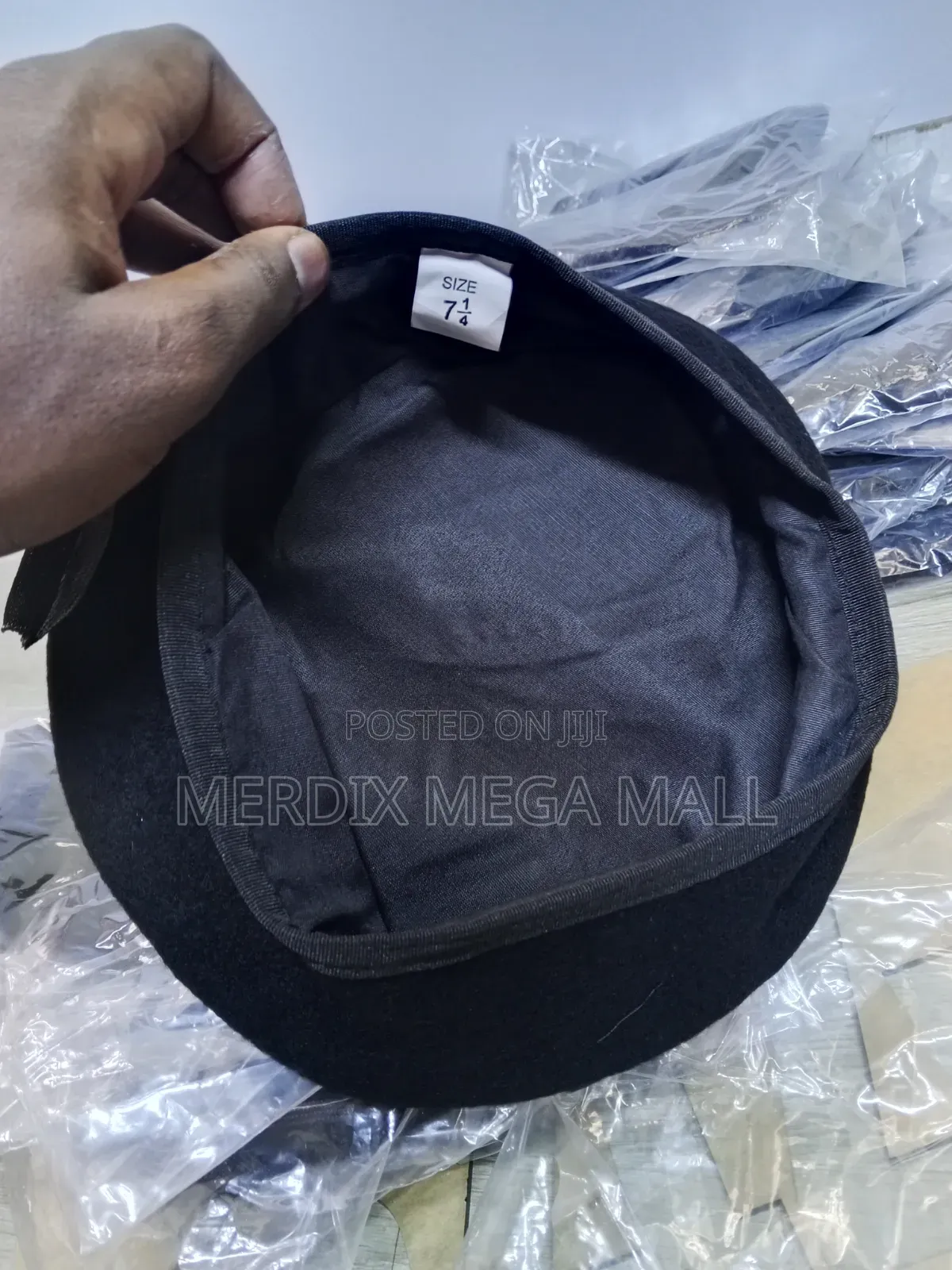 Black Beret, Berets