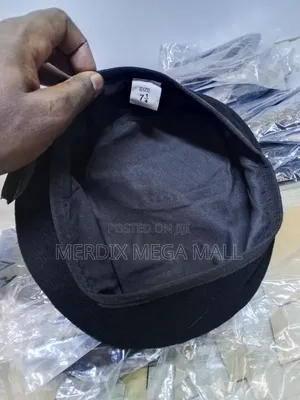 Black Beret, Berets