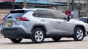 Toyota RAV4 2019 Silver