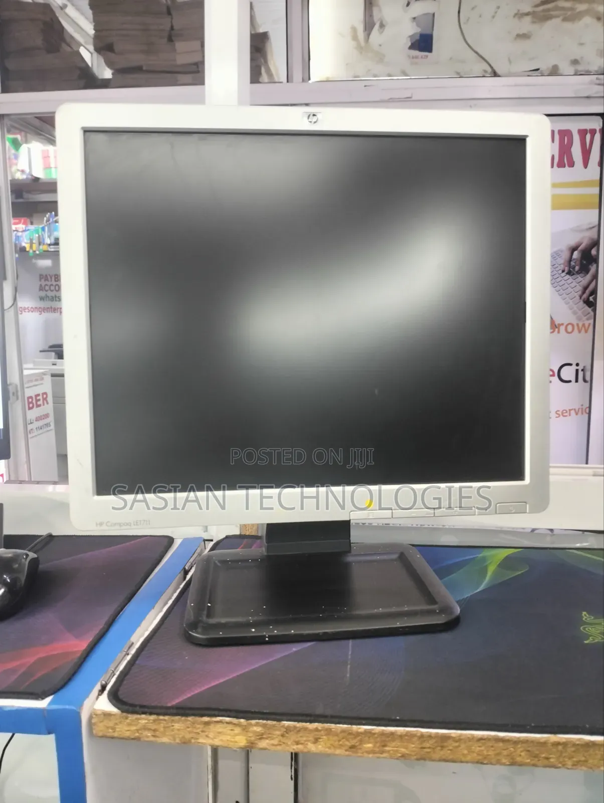 HP 17 Inches Computer Monitor