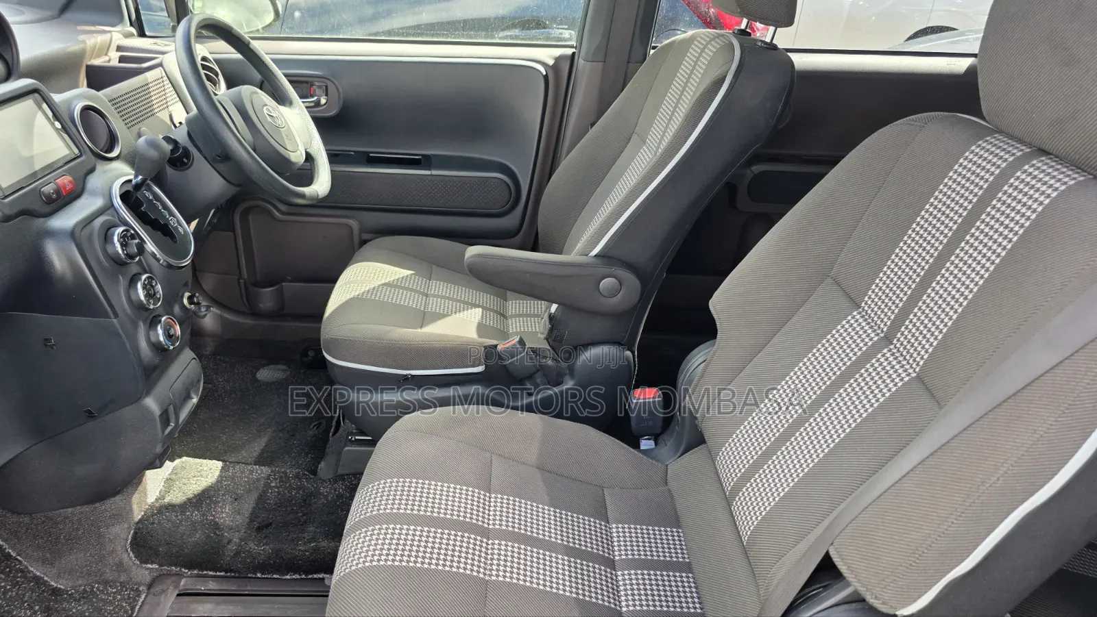Toyota Spade 2019 Purple