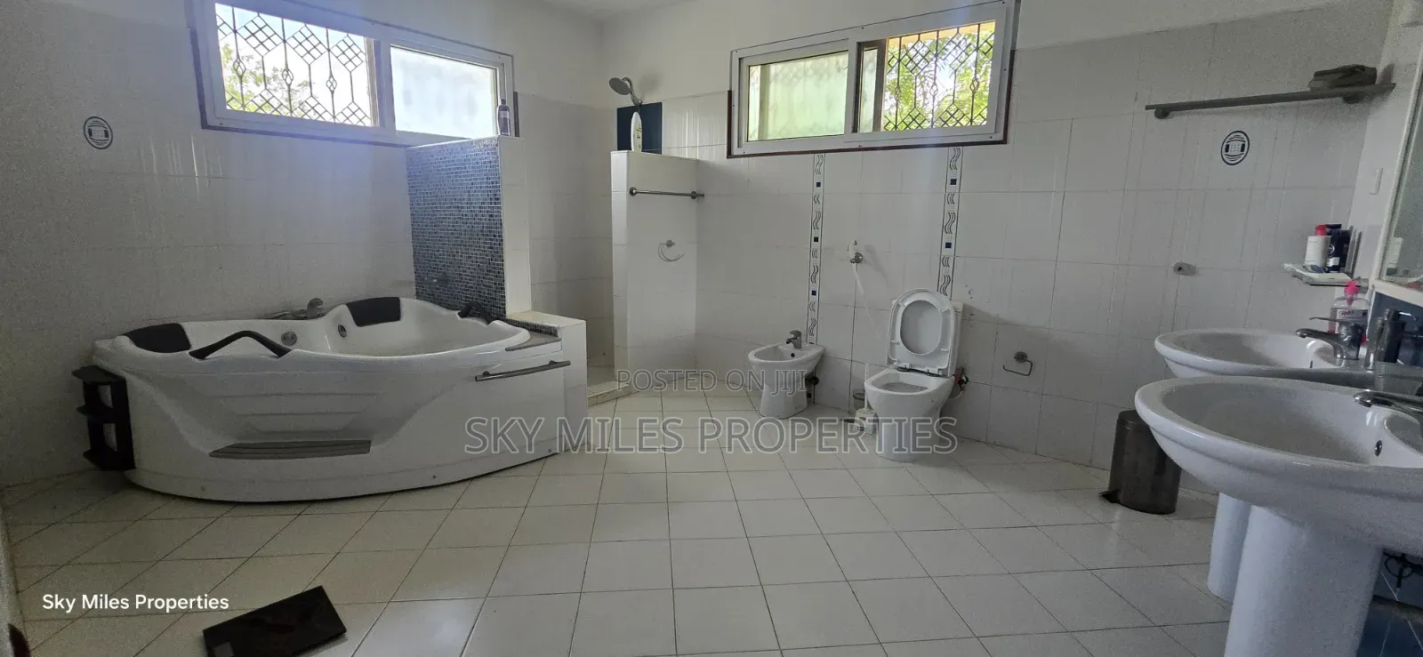 4bdrm Maisonette in Kikambala for sale