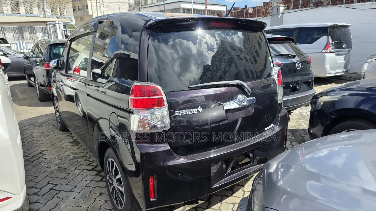 Toyota Spade 2019 Purple