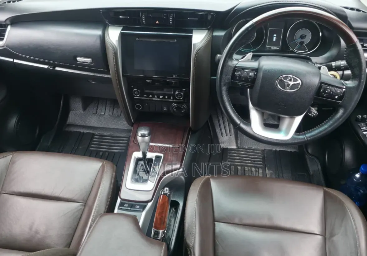 Toyota Fortuner 2.5 D AWD 2018 Black