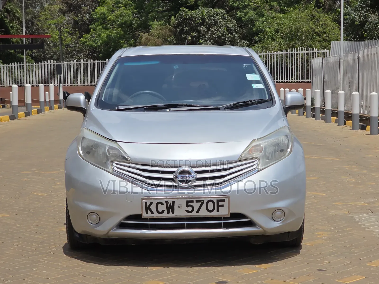 Nissan Note 2012 Silver