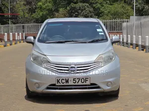 Nissan Note 2012 Silver