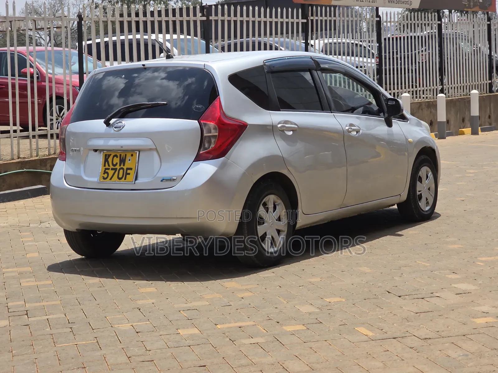 Nissan Note 2012 Silver