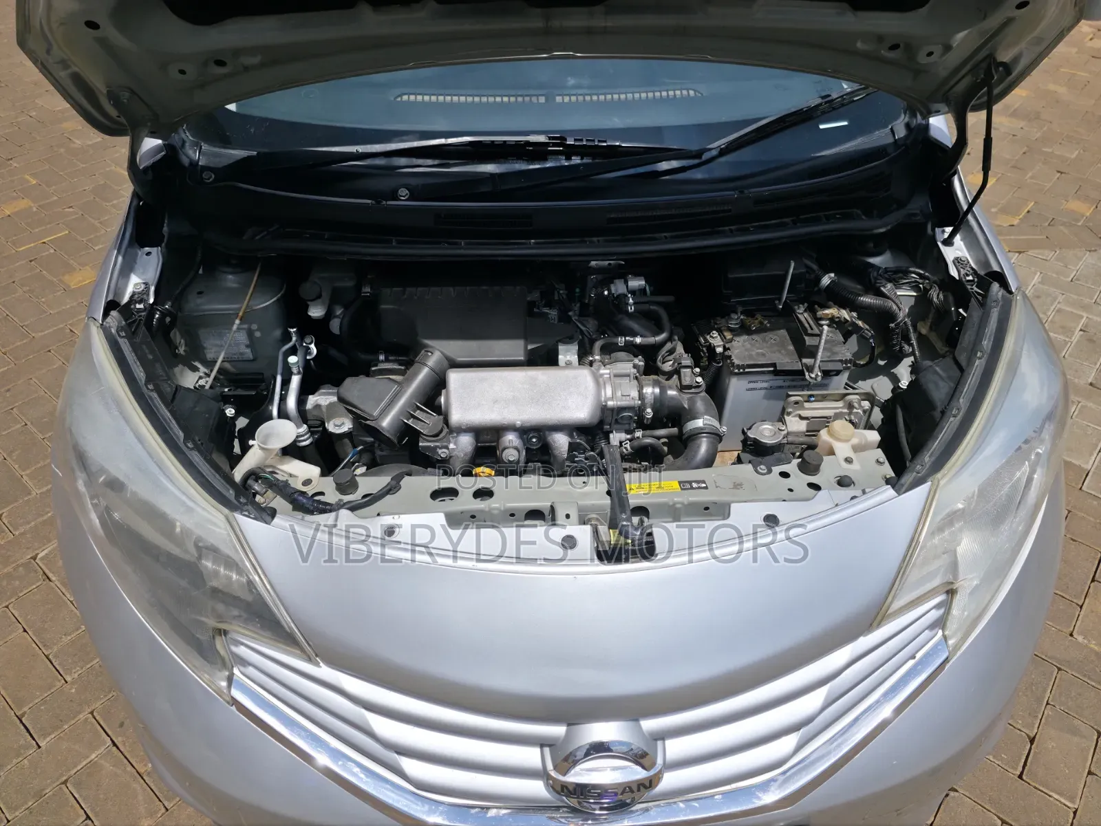 Nissan Note 2012 Silver