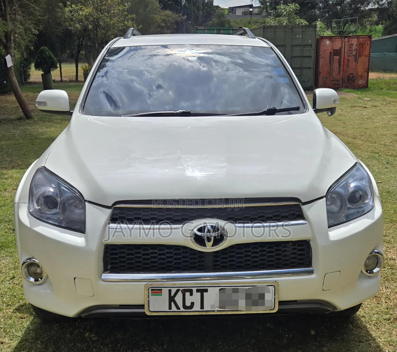 Toyota RAV4 2.5 2011 White