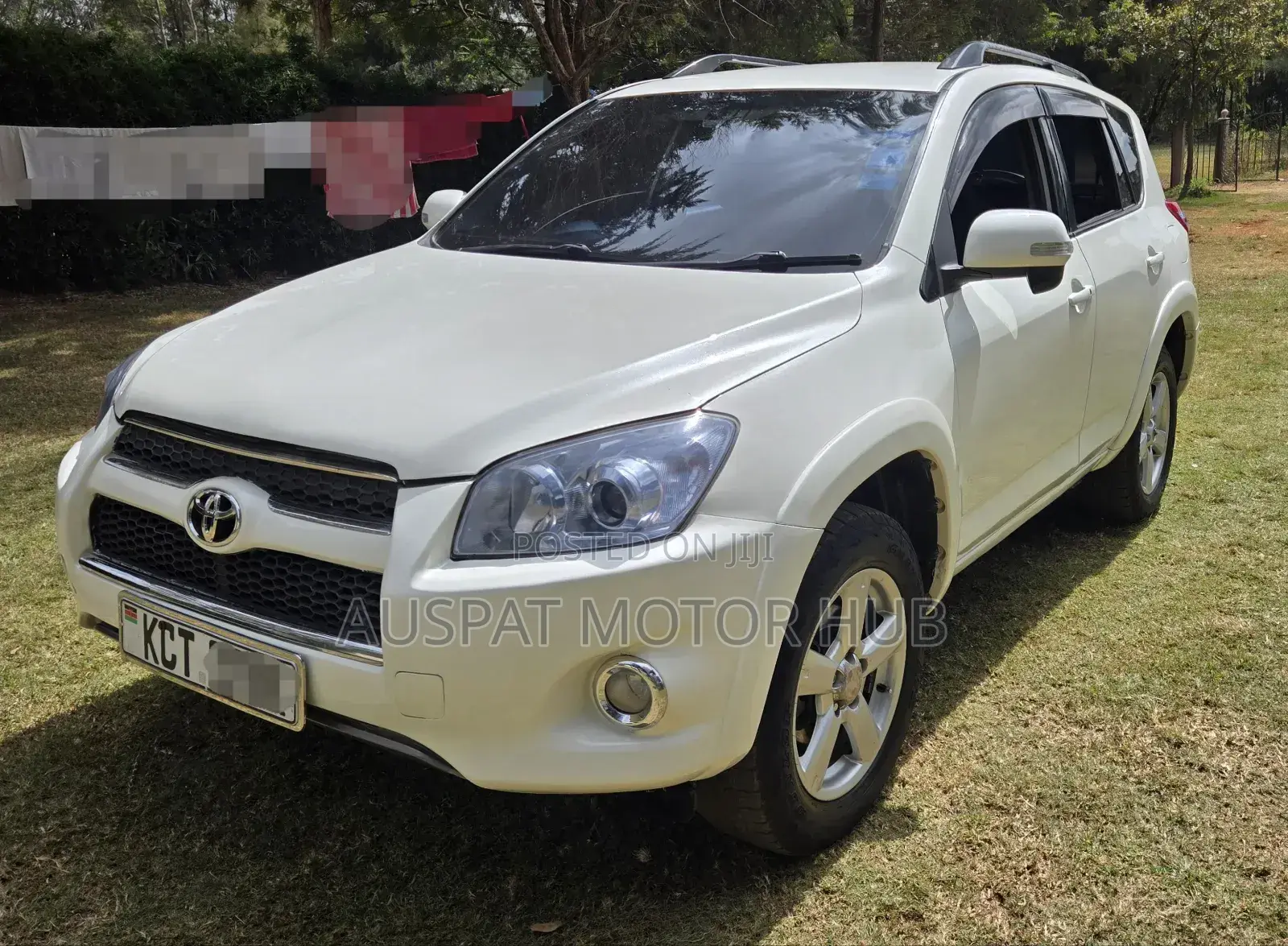 Toyota RAV4 2.5 2011 White