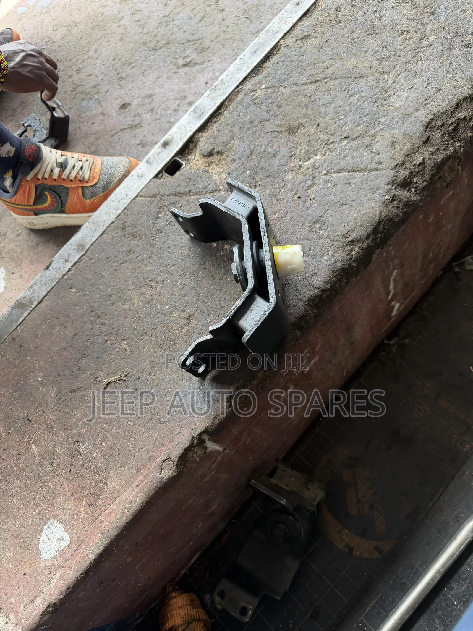 GEARBOX MOUNTAIN Hilux Vigo