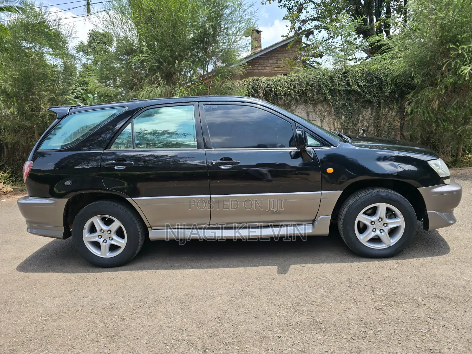 Toyota Harrier 3.0 V6 4WD 2002 Black