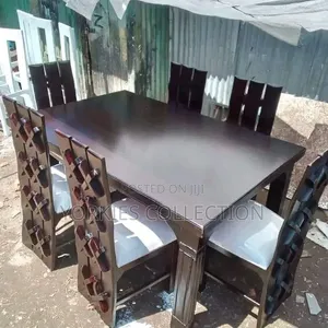 Beautiful Rectangular 6 Seater Dinning Table