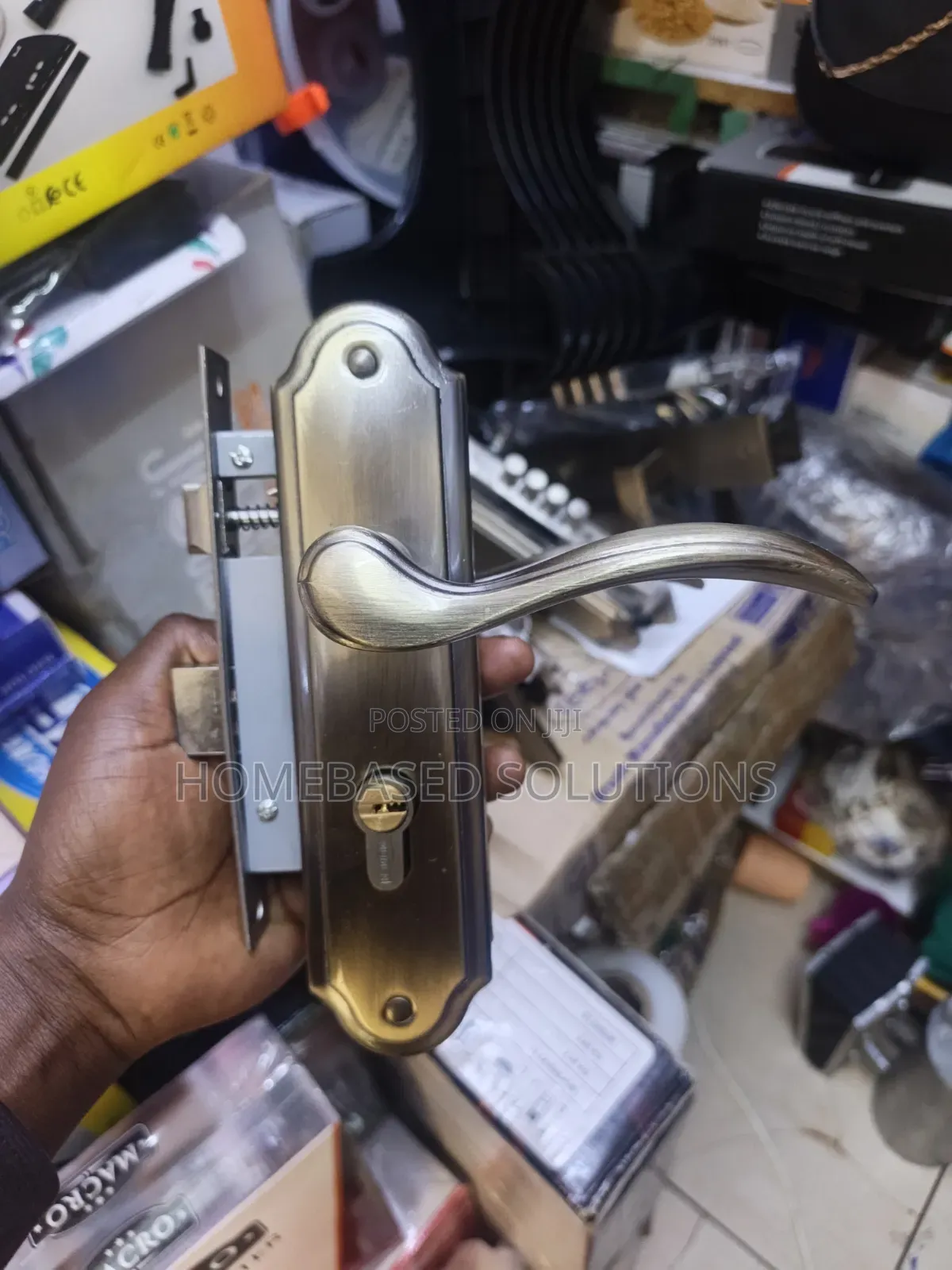 Moment Lock 5878 ,,,