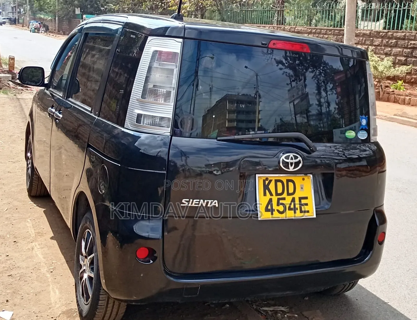 Toyota Sienta 2014 Black