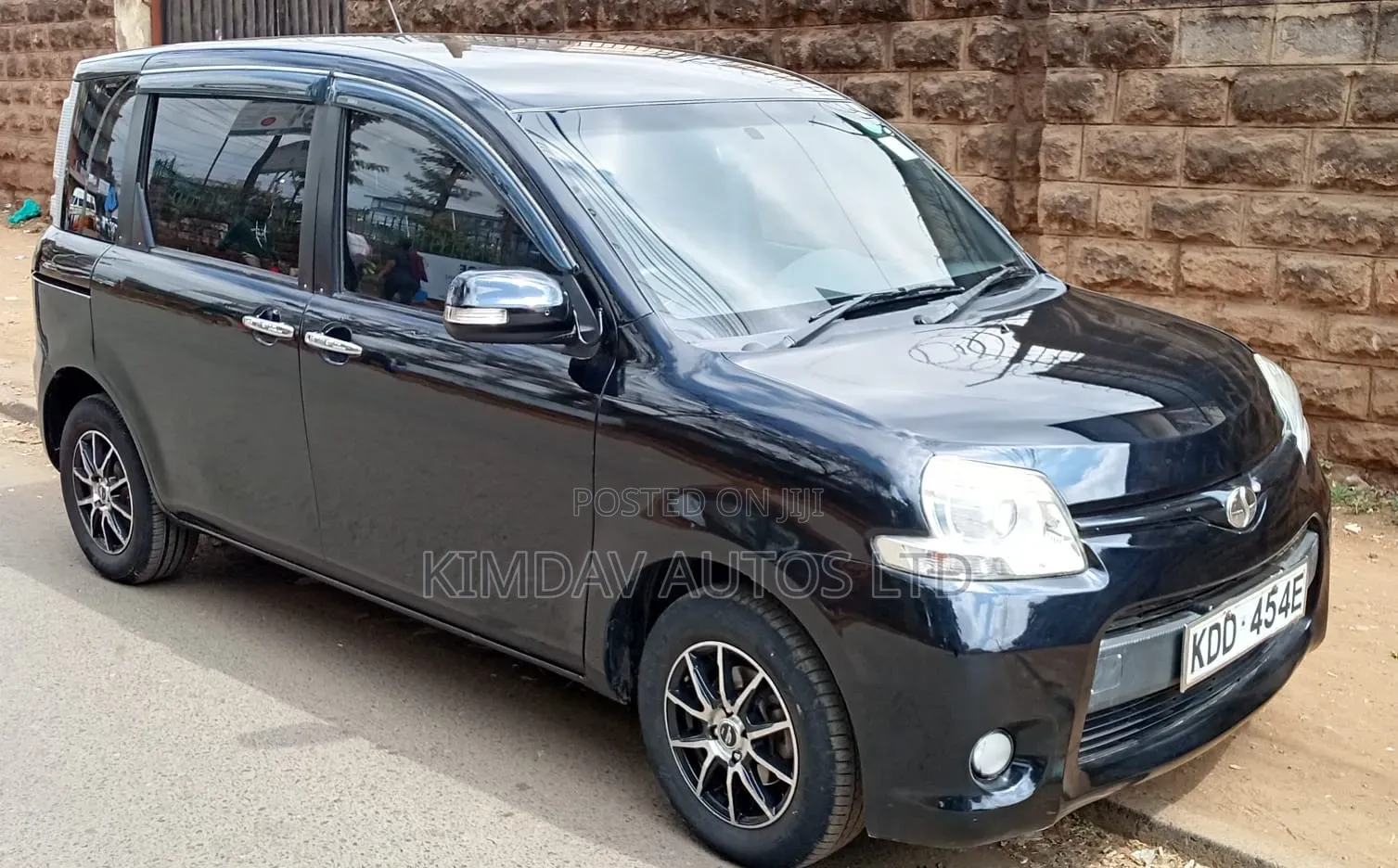 Toyota Sienta 2014 Black