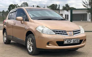 Nissan Tiida 2009 Brown
