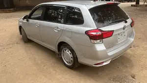 Toyota Corolla Fielder 2019 Silver