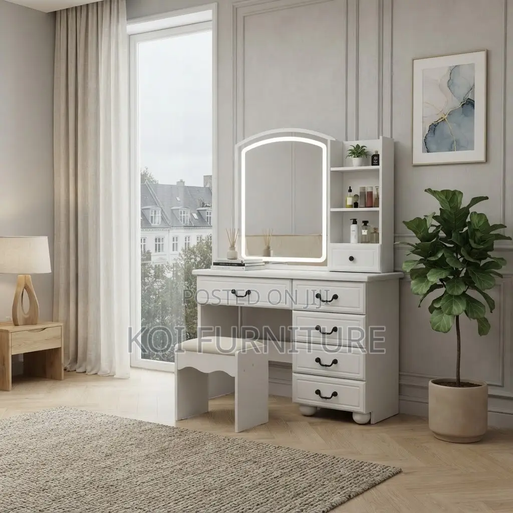 Dressers; White Glossy Dressing Room Make Up Vanity Set