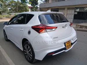 Toyota Auris 2015 White