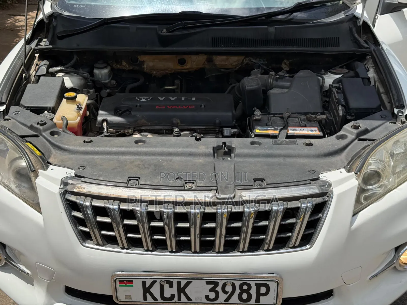 Toyota Vanguard 2010 White