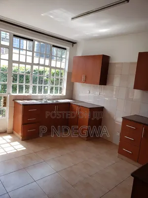 6bdrm Maisonette in Wilmary Estate, Allsops for sale