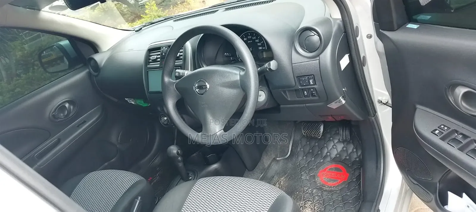 Nissan March 2019 Silver