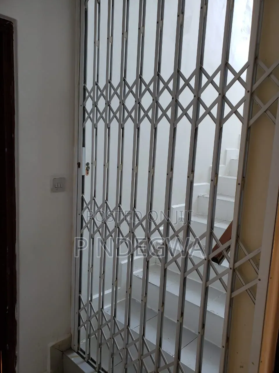 6bdrm Maisonette in Wilmary Estate, Allsops for sale