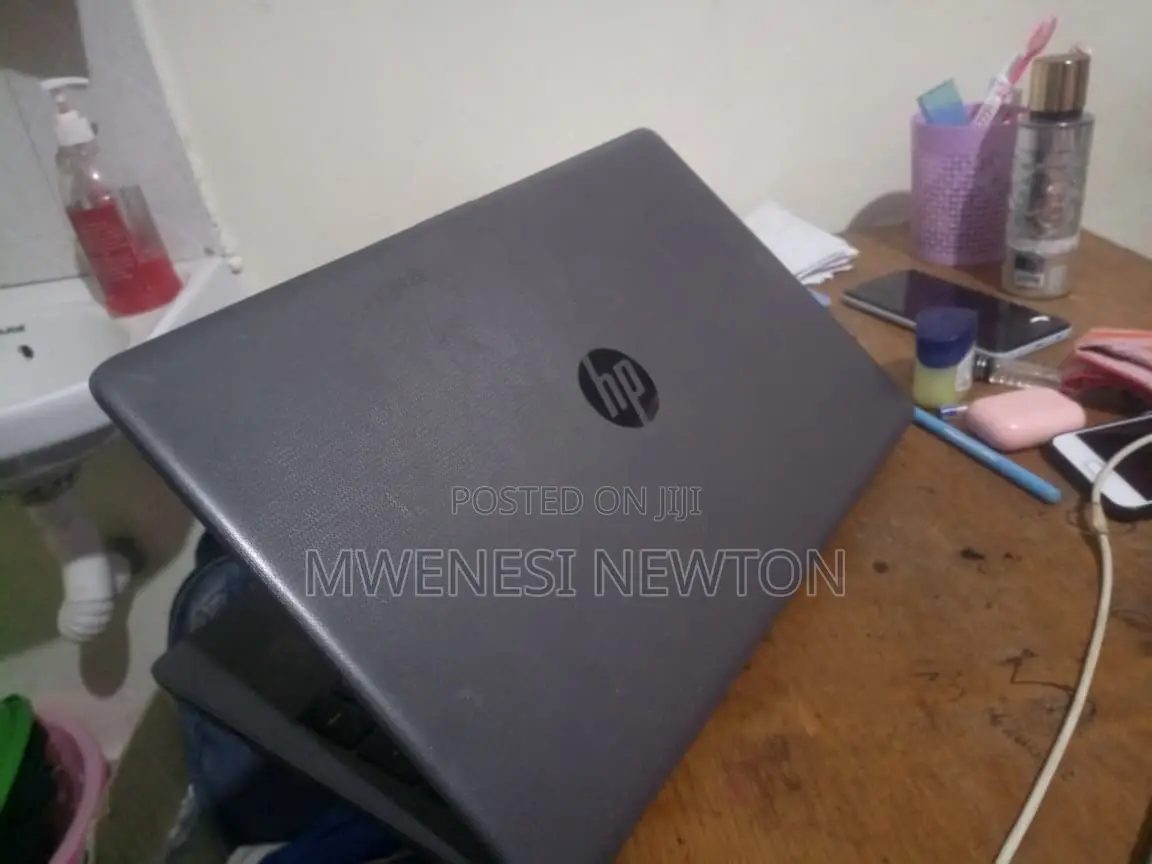 Laptop HP 250 G7 4GB Intel Core i3 SSD 256GB