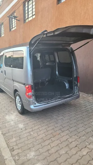 Nissan NV100 Clipper 2013 Gray