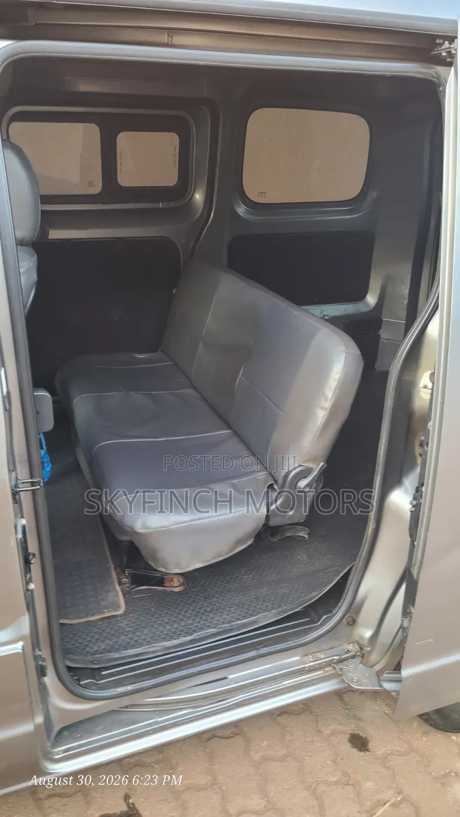 Nissan NV100 Clipper 2013 Gray